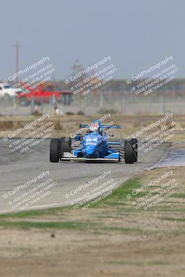 media/Oct-25-2025-CalClub SCCA (Sat) [[34c778dfbe]]/Group 3/Qualifying/